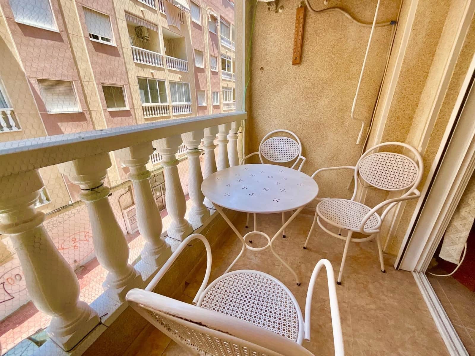 2 soveværelse Lejlighed til salg i Torrevieja med swimmingpool - € 119.900 (Ref: 9533328)