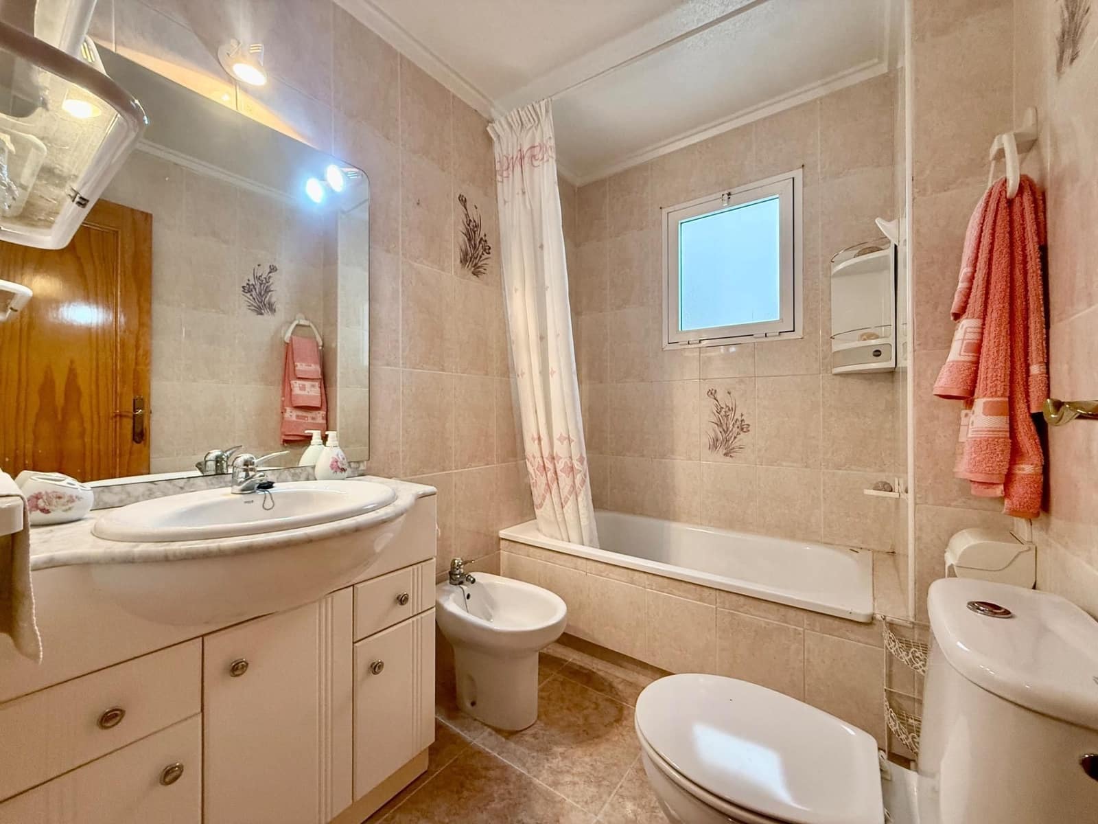 2 soveværelse Lejlighed til salg i Torrevieja med swimmingpool - € 119.900 (Ref: 9533328)