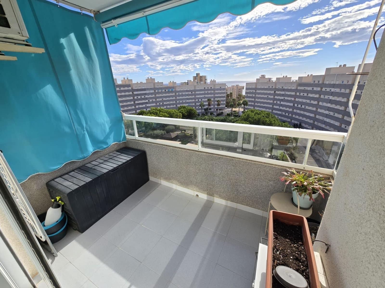 Apartamento de 2 habitaciones en El Campello en venta con piscina - 330.000 € (Ref: 9537173)