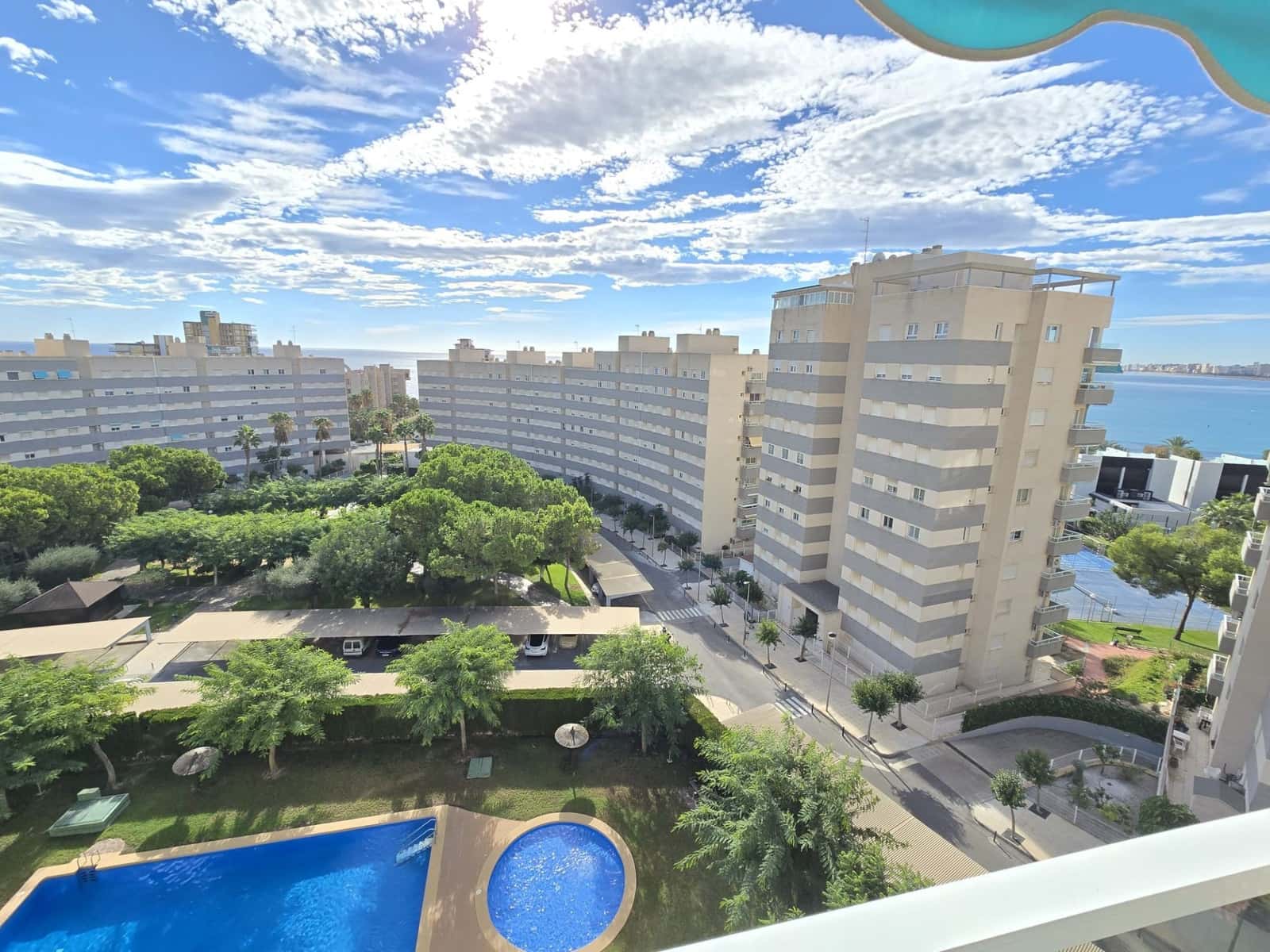 Apartamento de 2 habitaciones en El Campello en venta con piscina - 330.000 € (Ref: 9537173)