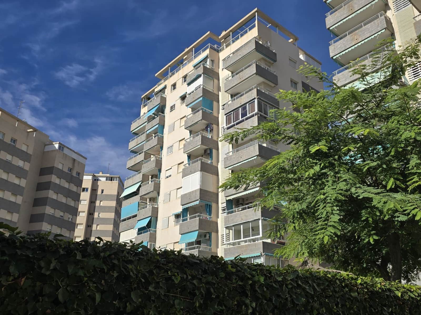 Apartamento de 2 habitaciones en El Campello en venta con piscina - 330.000 € (Ref: 9537173)