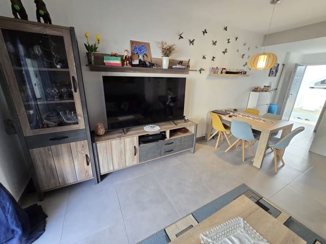 Bungalow de 2 habitaciones en Pilar de la Horadada en venta con piscina garaje - 199.900 € (Ref: 9611153)