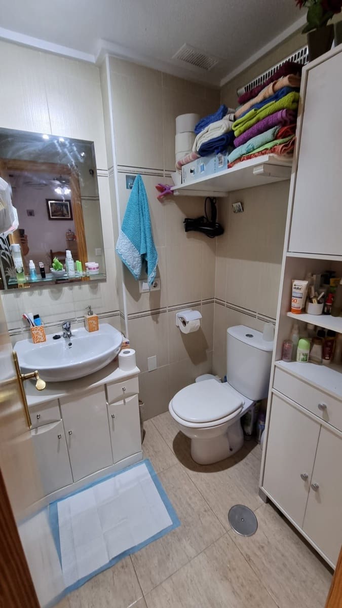 2 chambre Appartement à vendre à Torrevieja avec piscine garage - 94 000 € (Ref: 9644564)