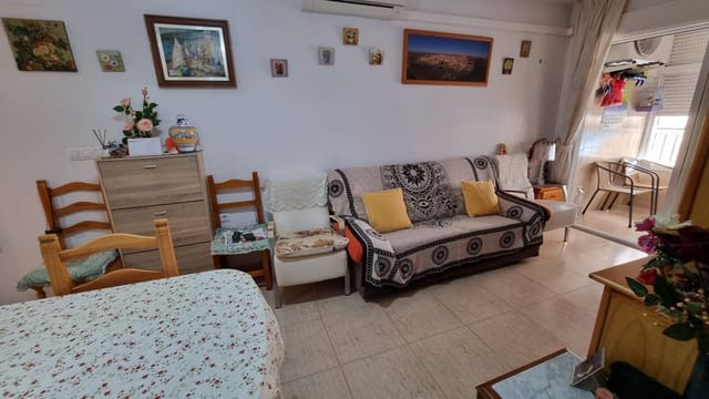 2 bedroom Apartment for sale in Torrevieja with pool garage - € 94,000 (Ref: 9644564)