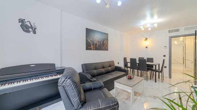 3 soveværelse Lejlighed til salg i Playa del Acequión, Torrevieja - € 179.000 (Ref: 9644578)