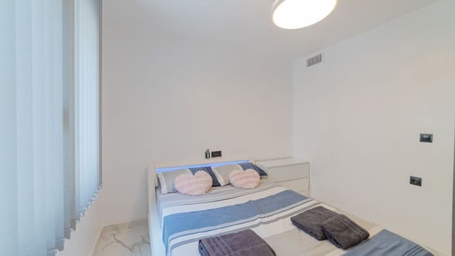 3 soveværelse Lejlighed til salg i Playa del Acequión, Torrevieja - € 179.000 (Ref: 9644578)