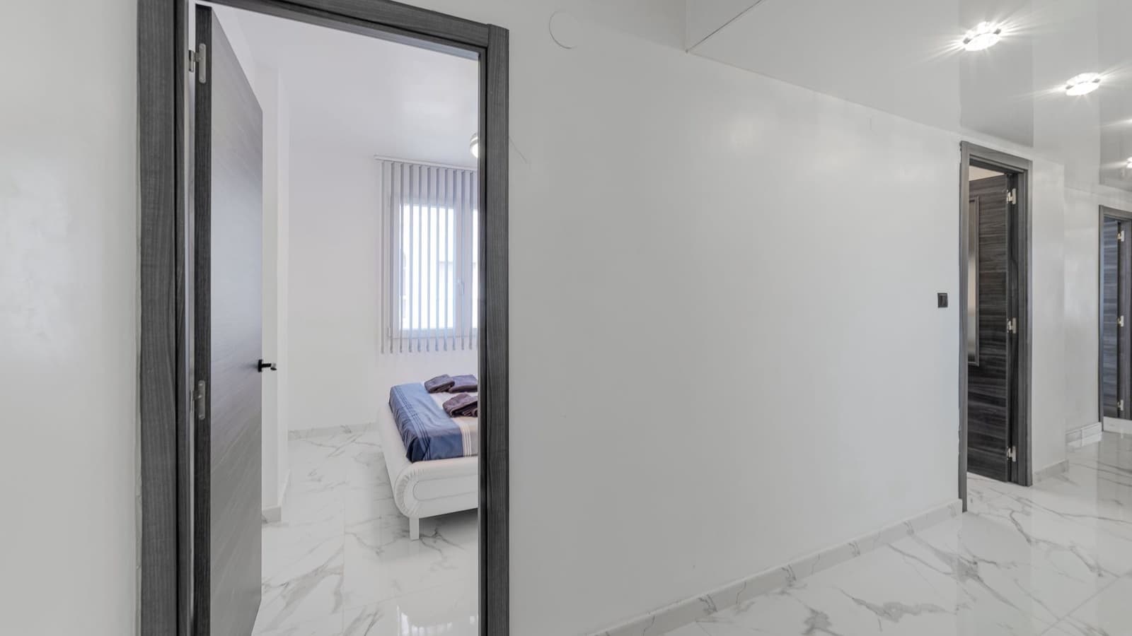 3 soveværelse Lejlighed til salg i Torrevieja - € 179.000 (Ref: 9644578)