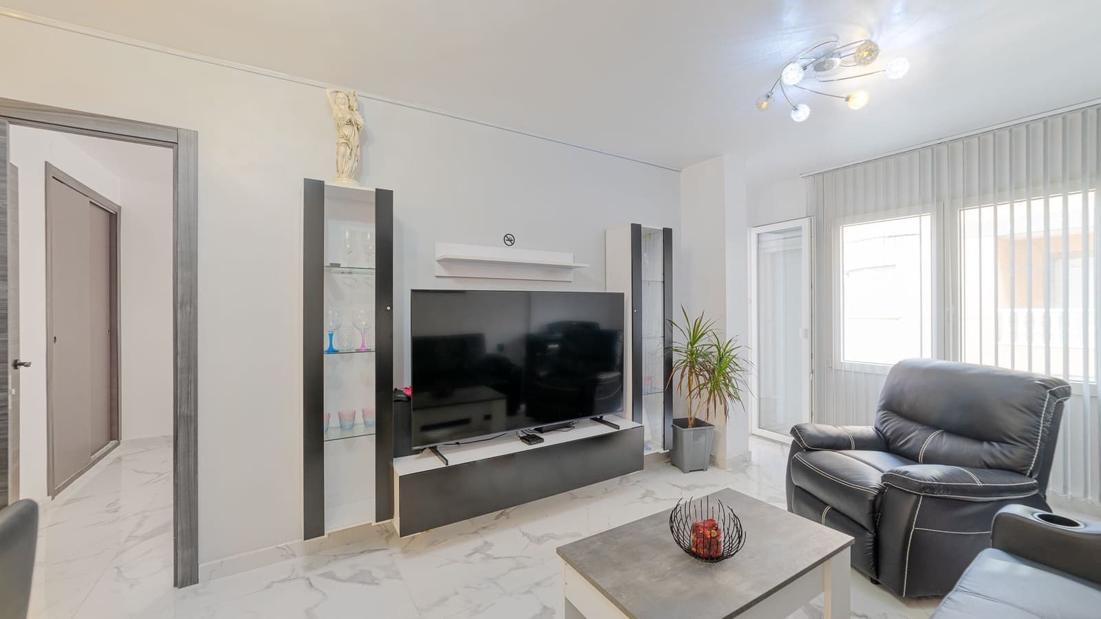 3 soveværelse Lejlighed til salg i Torrevieja - € 179.000 (Ref: 9644578)