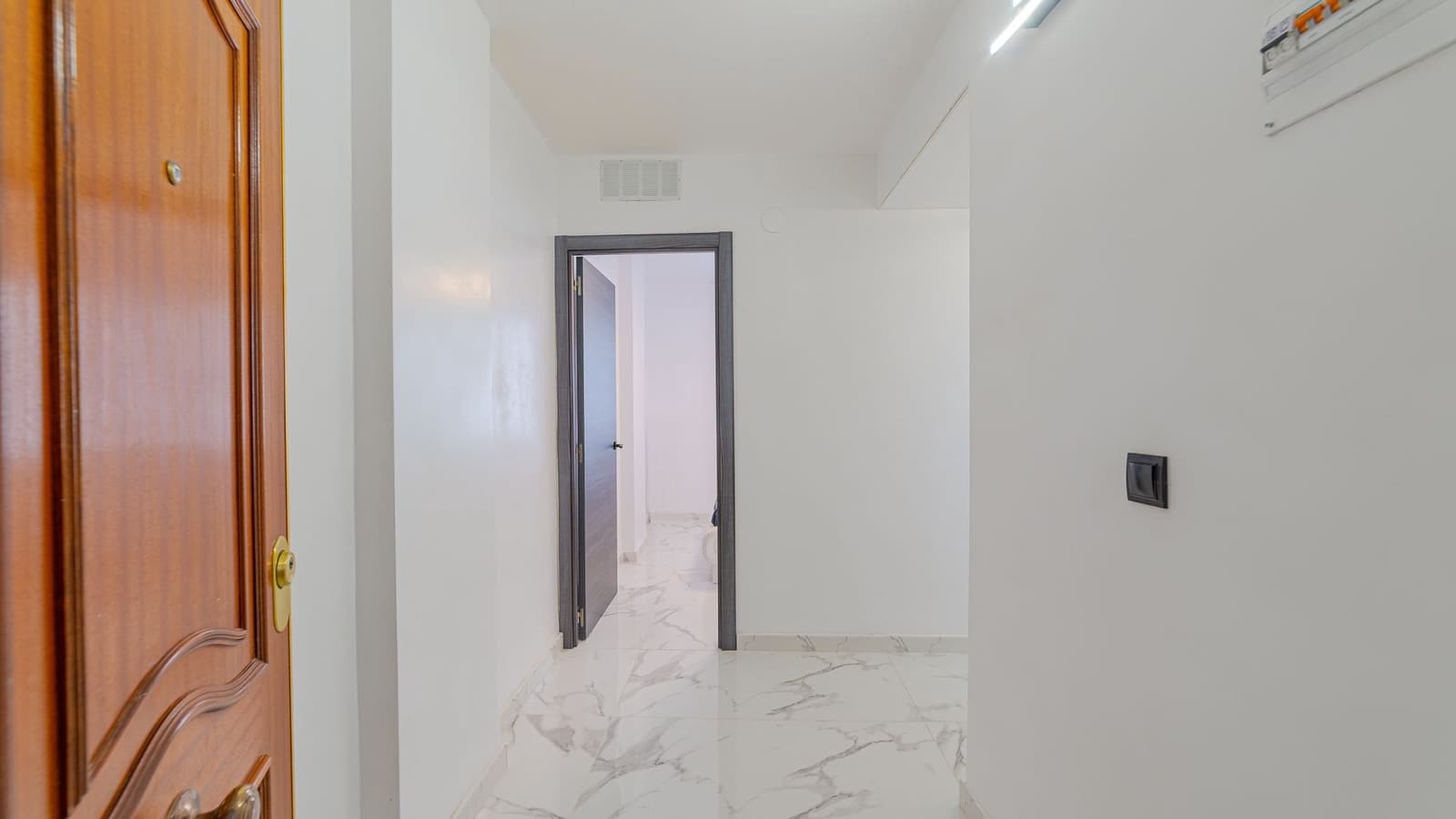 3 soveværelse Lejlighed til salg i Torrevieja - € 179.000 (Ref: 9644578)