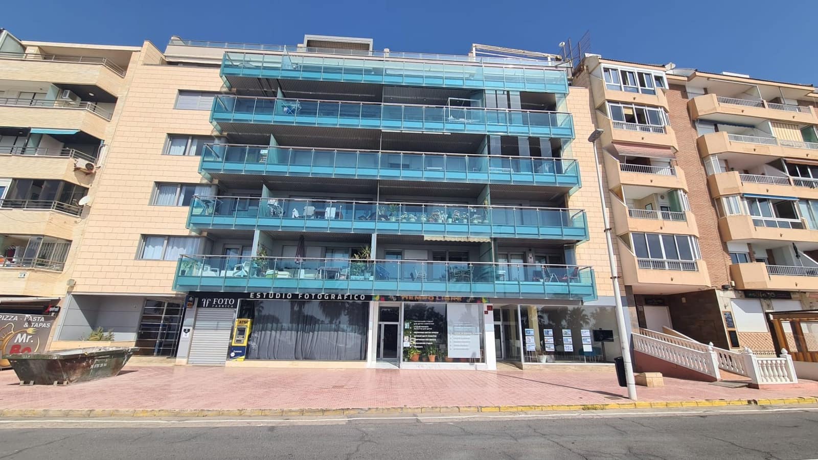 3 slaapkamer Appartement te koop in Torrevieja met zwembad garage - € 429.000 (Ref: 9647830)