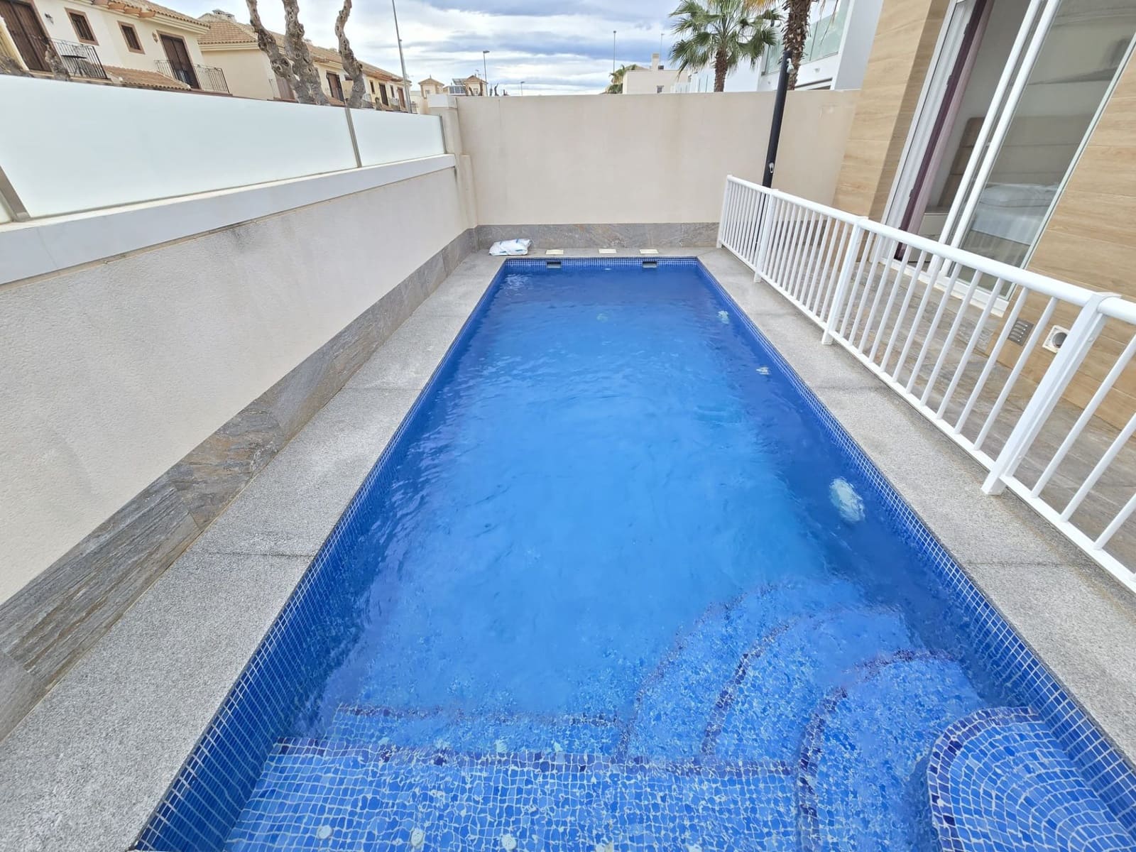 4 soveværelse Villa til salg i Pilar de la Horadada med swimmingpool garage - € 475.000 (Ref: 9647831)