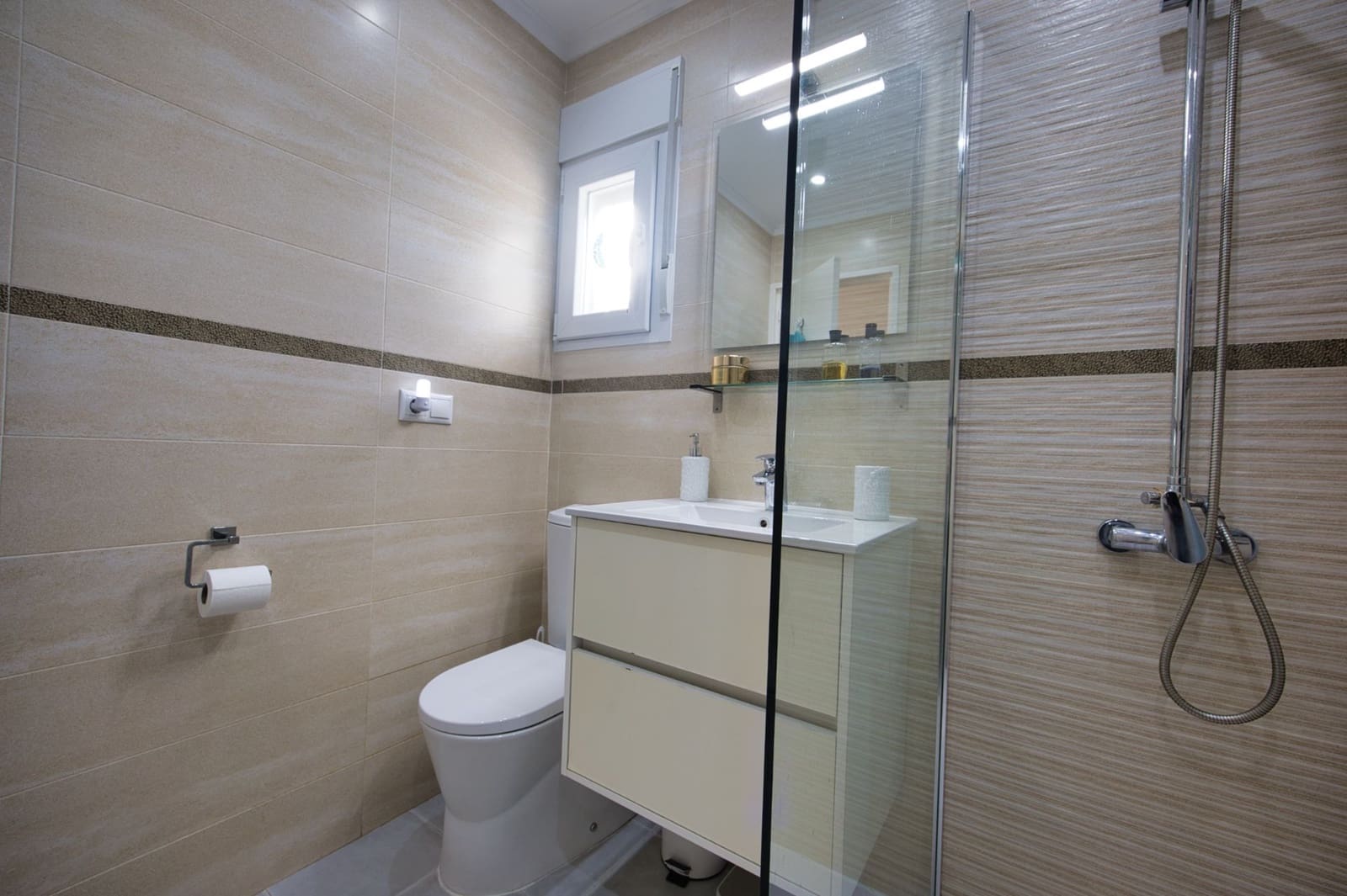 2 quarto Moradia Geminada para venda em Torrevieja - 139 000 € (Ref: 9655739)