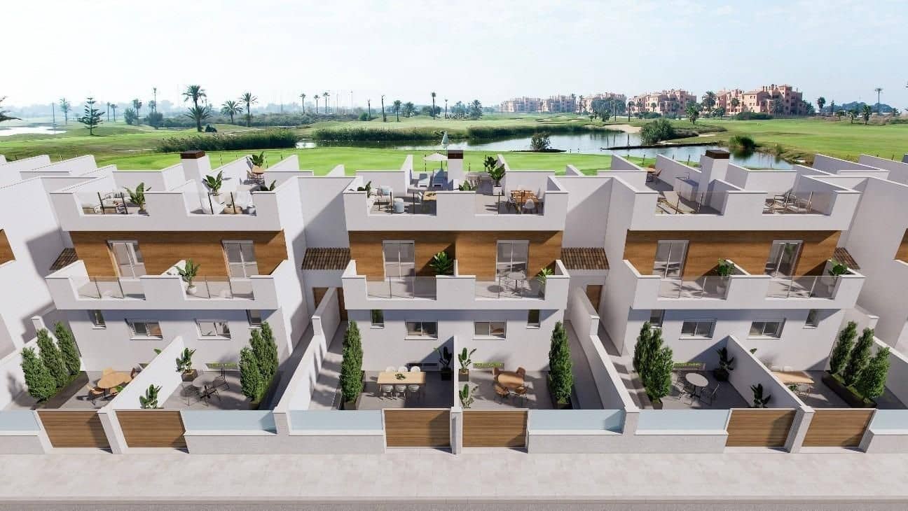 3 bedroom Townhouse for sale in Los Alcazares with pool - € 382,000 (Ref: 9707465)