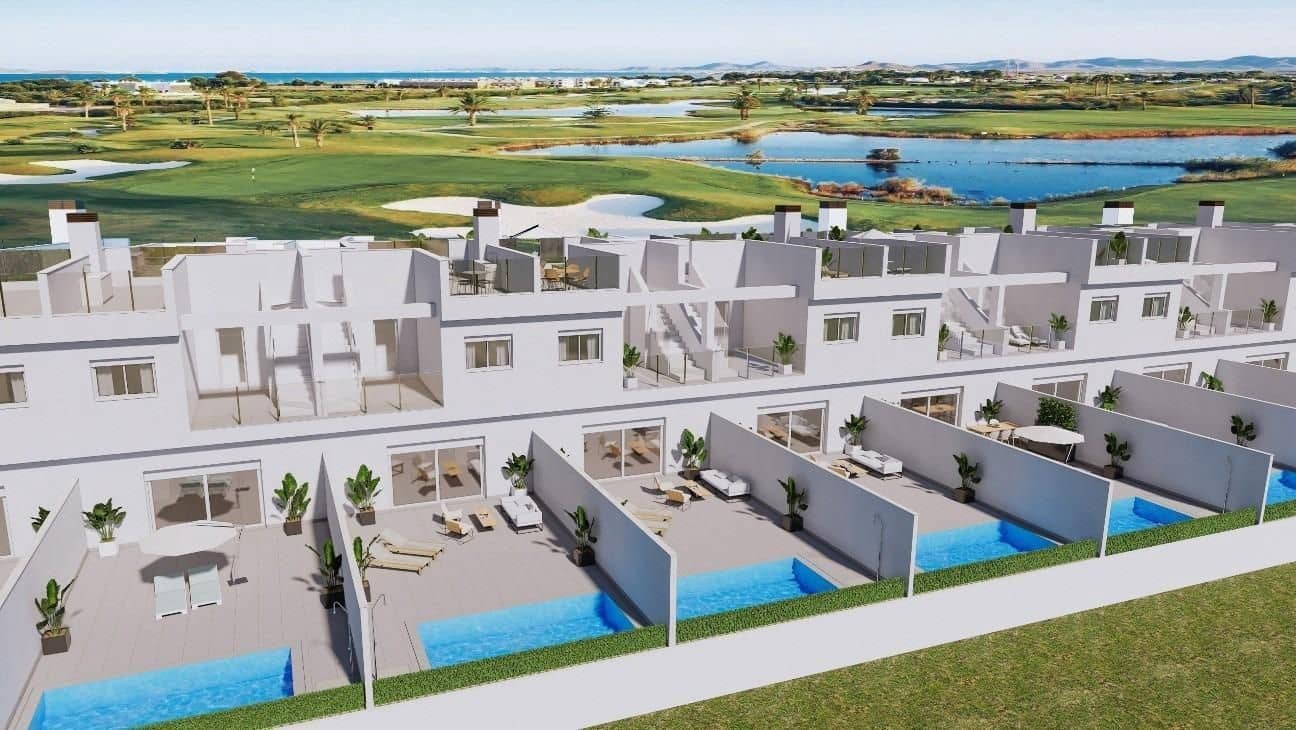 3 bedroom Townhouse for sale in Los Alcazares with pool - € 382,000 (Ref: 9707465)