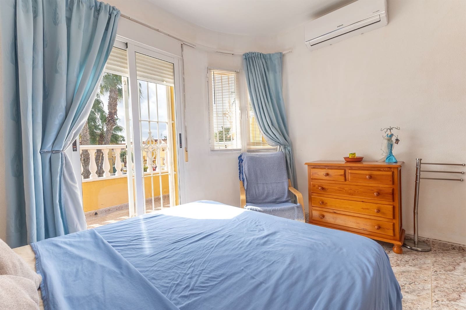 3 Zimmer Doppelhaus zu verkaufen in Torrevieja mit Pool - 196.000 € (Ref: 9711150)