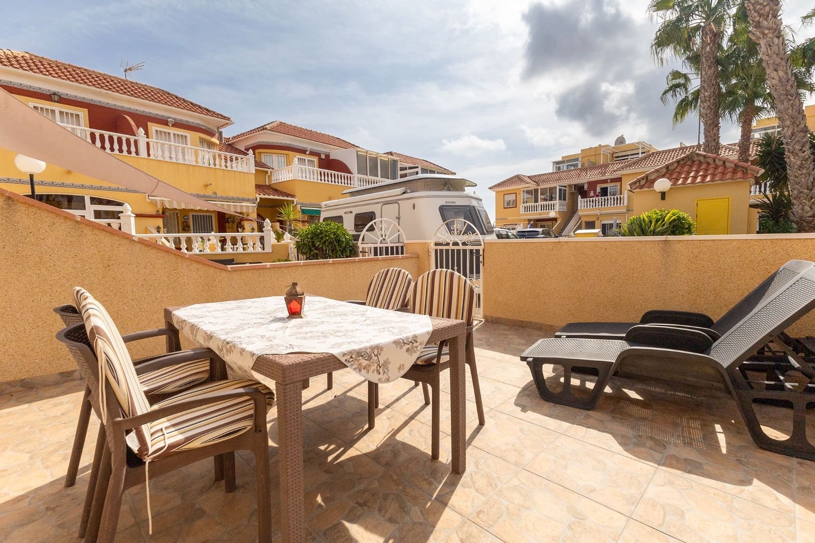 3 Zimmer Doppelhaus zu verkaufen in Torrevieja mit Pool - 196.000 € (Ref: 9711150)