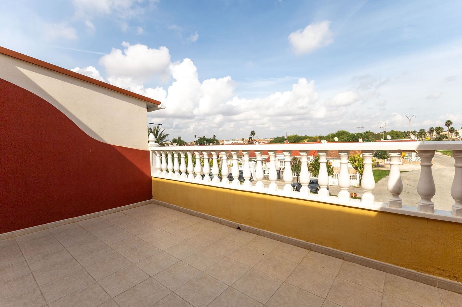 3 soveværelse Semi-Rækkehus til salg i Torrevieja med swimmingpool - € 196.000 (Ref: 9711151)