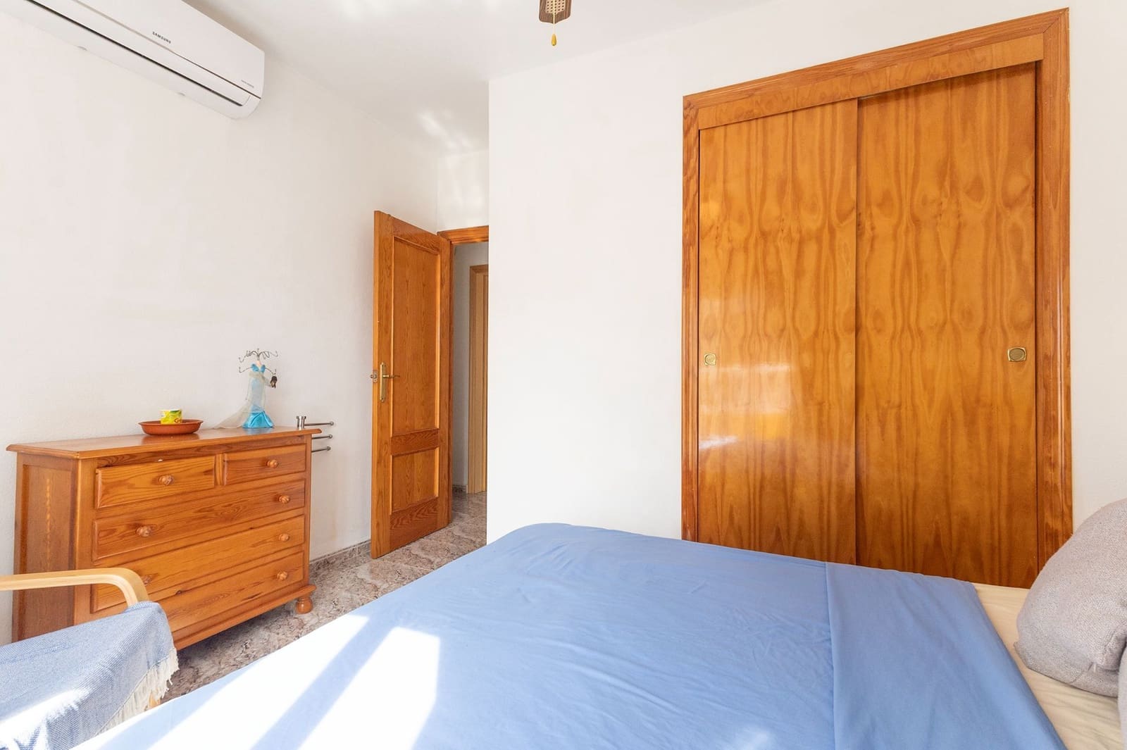 3 soveværelse Semi-Rækkehus til salg i Torrevieja med swimmingpool - € 196.000 (Ref: 9711151)