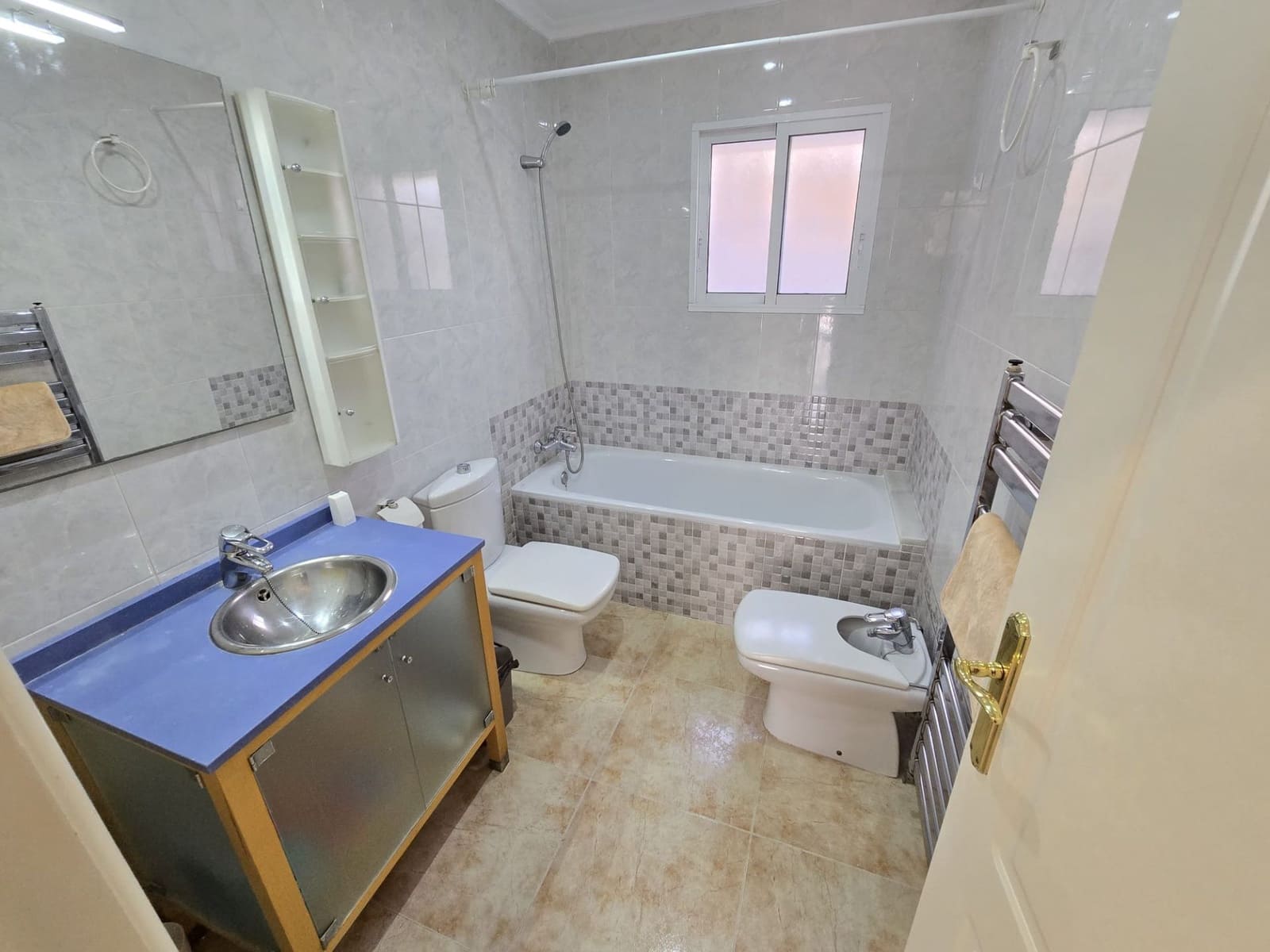 3 quarto Moradia para venda em Torrevieja com piscina garagem - 549 000 € (Ref: 9719683)