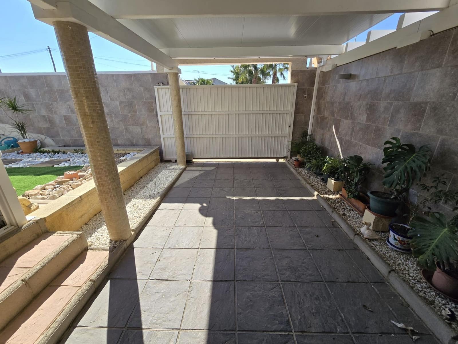 3 quarto Moradia para venda em Torrevieja com piscina garagem - 549 000 € (Ref: 9719683)