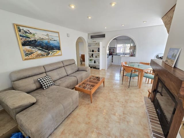 3 sovrum Villa till salu i Torrevieja med pool garage - 549 000 € (Ref: 9719683)