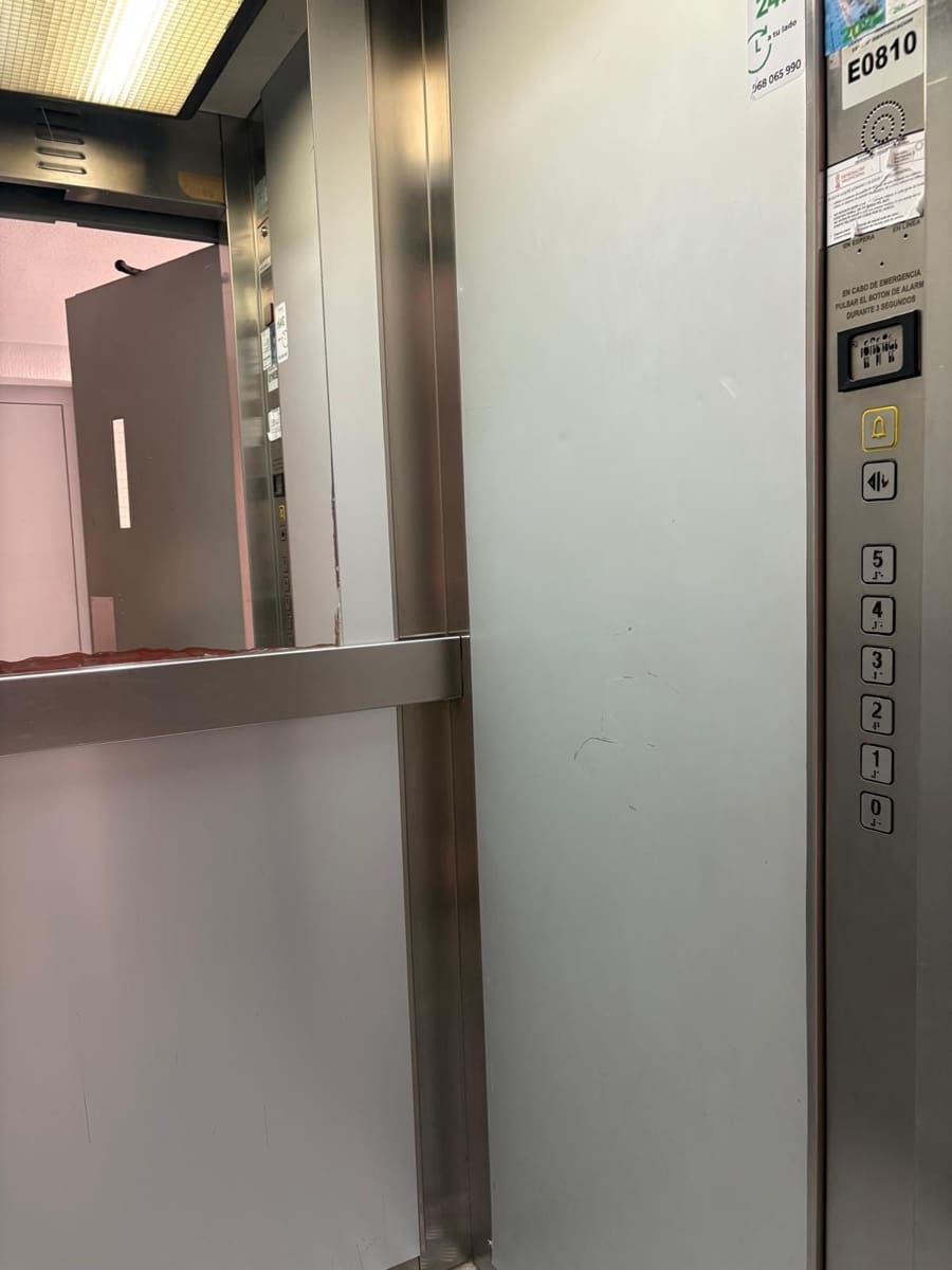 1 bedroom Apartment for sale in Torrevieja with pool - € 109,000 (Ref: 9755379)