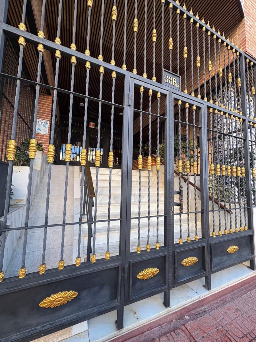 1 bedroom Apartment for sale in Torrevieja with pool - € 109,000 (Ref: 9755379)