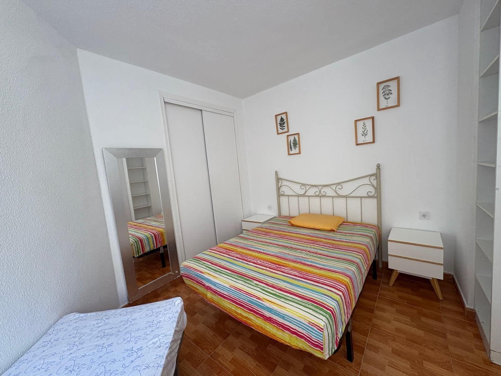 1 bedroom Apartment for sale in Torrevieja with pool - € 109,000 (Ref: 9755379)