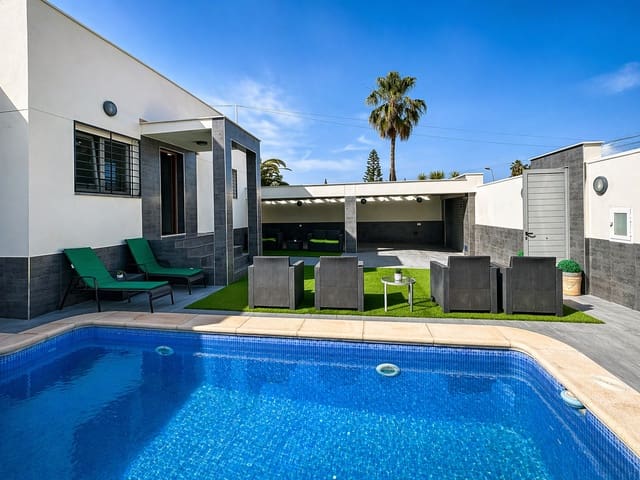 4 bedroom Villa for sale in Torrevieja with pool garage - € 490,000 (Ref: 9794260)