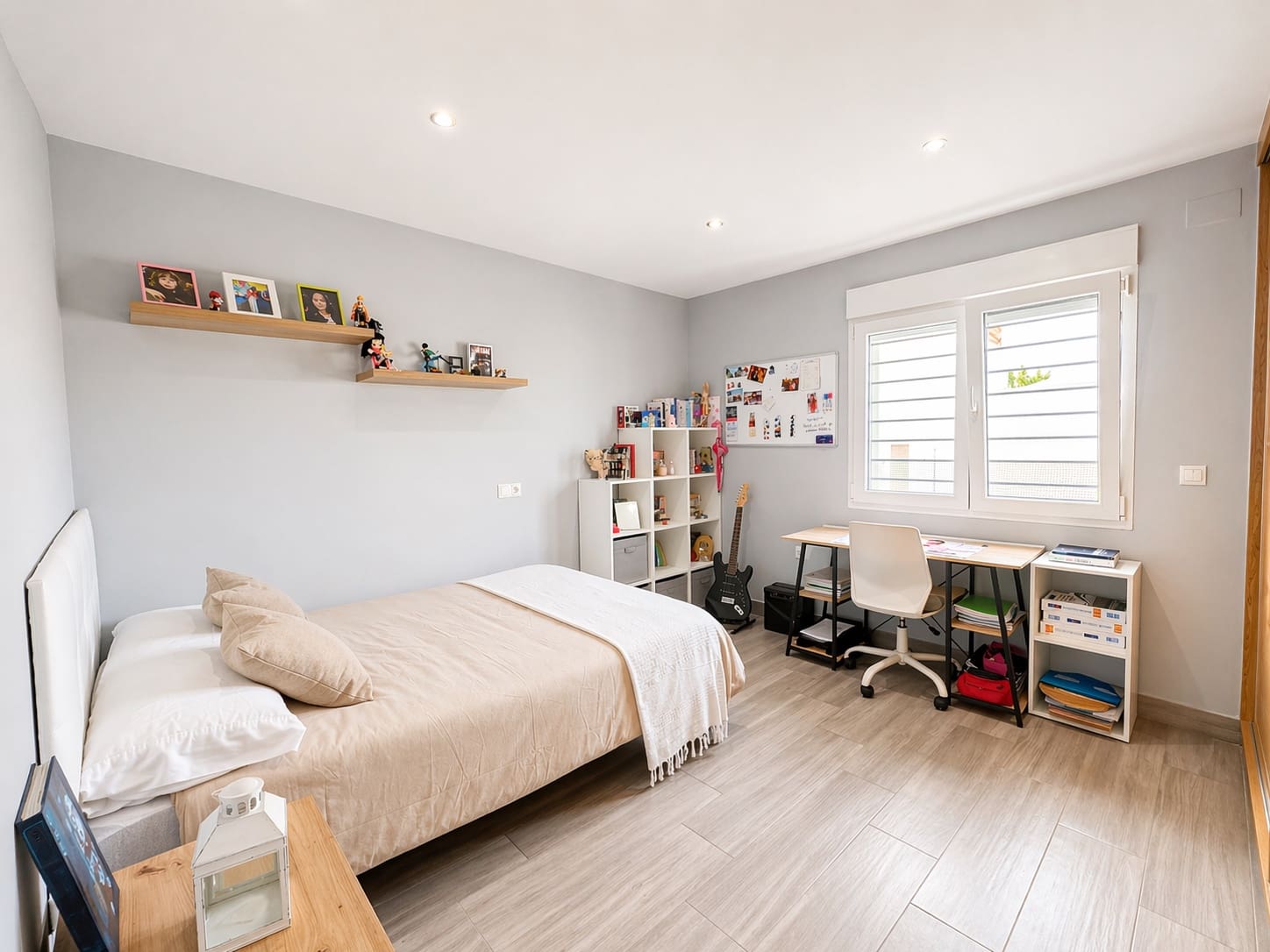 4 makuuhuone Huvila myytävänä paikassa Torrevieja mukana uima-altaan 
autotalli - 490 000 € (Ref: 9794260)