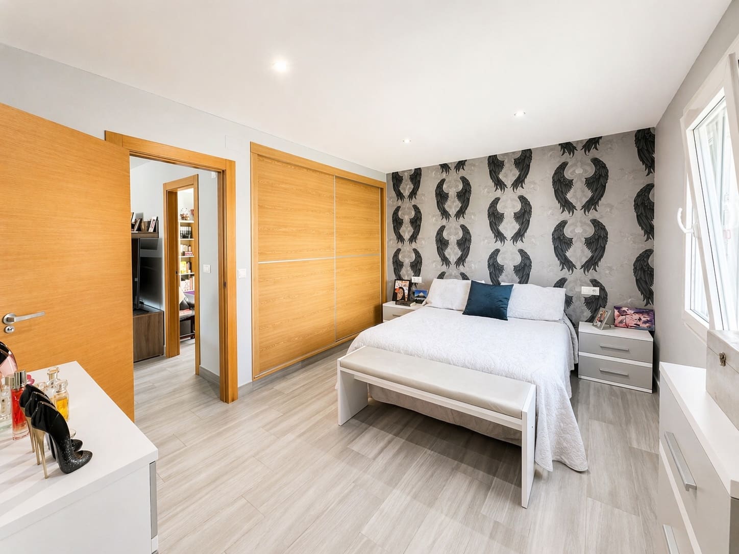 4 makuuhuone Huvila myytävänä paikassa Torrevieja mukana uima-altaan 
autotalli - 490 000 € (Ref: 9794260)