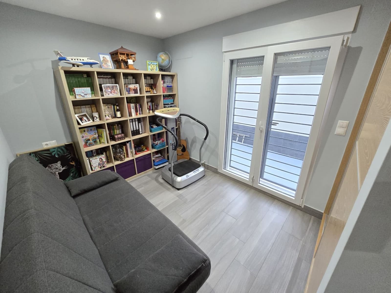 4 makuuhuone Huvila myytävänä paikassa Torrevieja mukana uima-altaan 
autotalli - 490 000 € (Ref: 9794260)