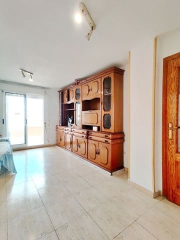 3 makuuhuone Kattohuoneisto myytävänä paikassa Torrevieja mukana uima-altaan - 160 000 € (Ref: 9796891)