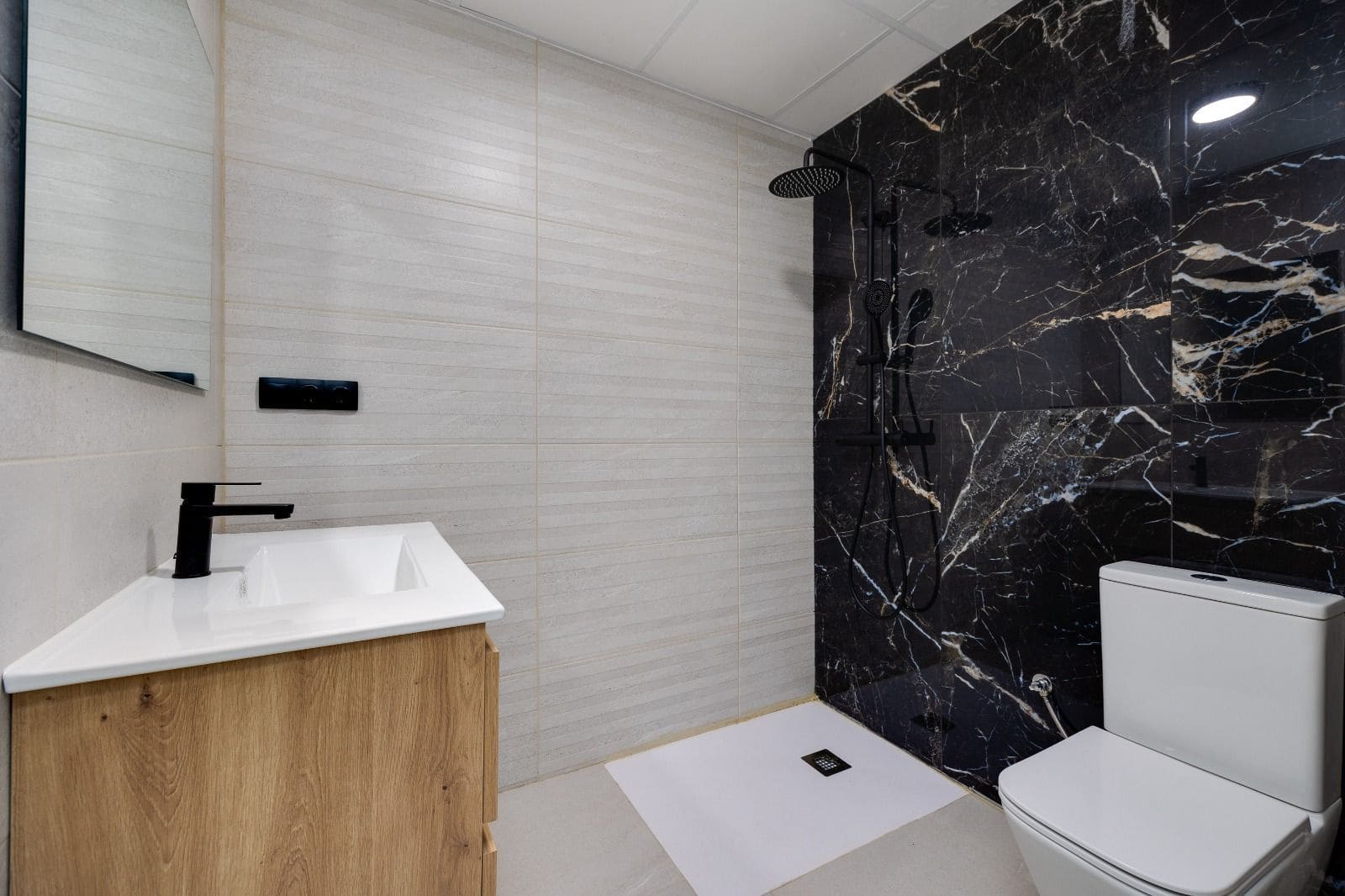 4 bedroom Villa for sale in Torrevieja with pool garage - € 395,000 (Ref: 9798912)