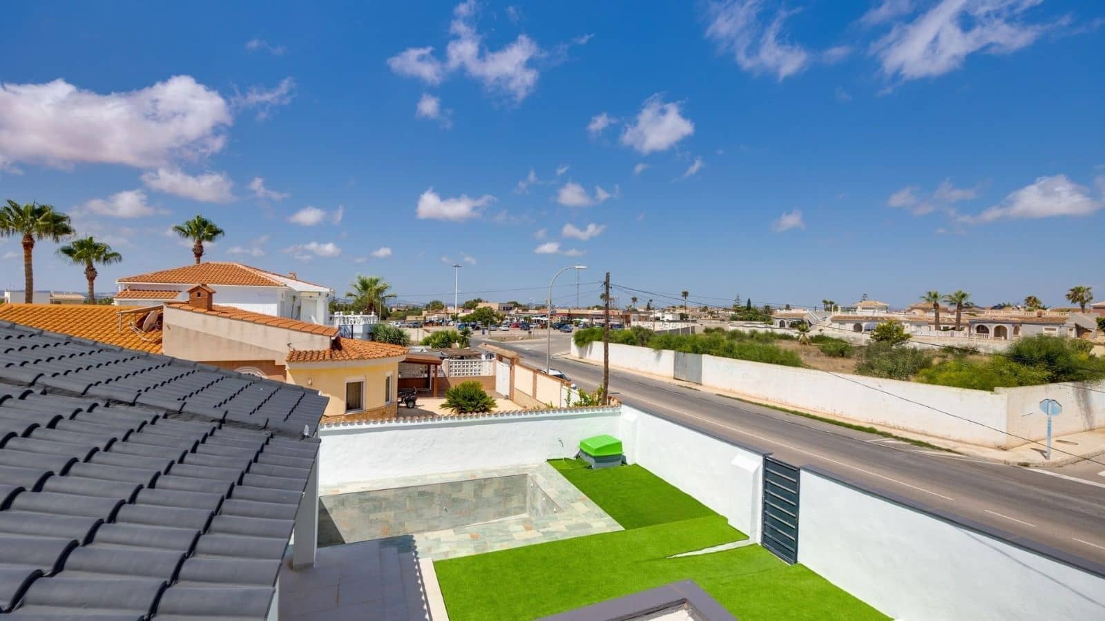 4 bedroom Villa for sale in Torrevieja with pool garage - € 395,000 (Ref: 9798912)