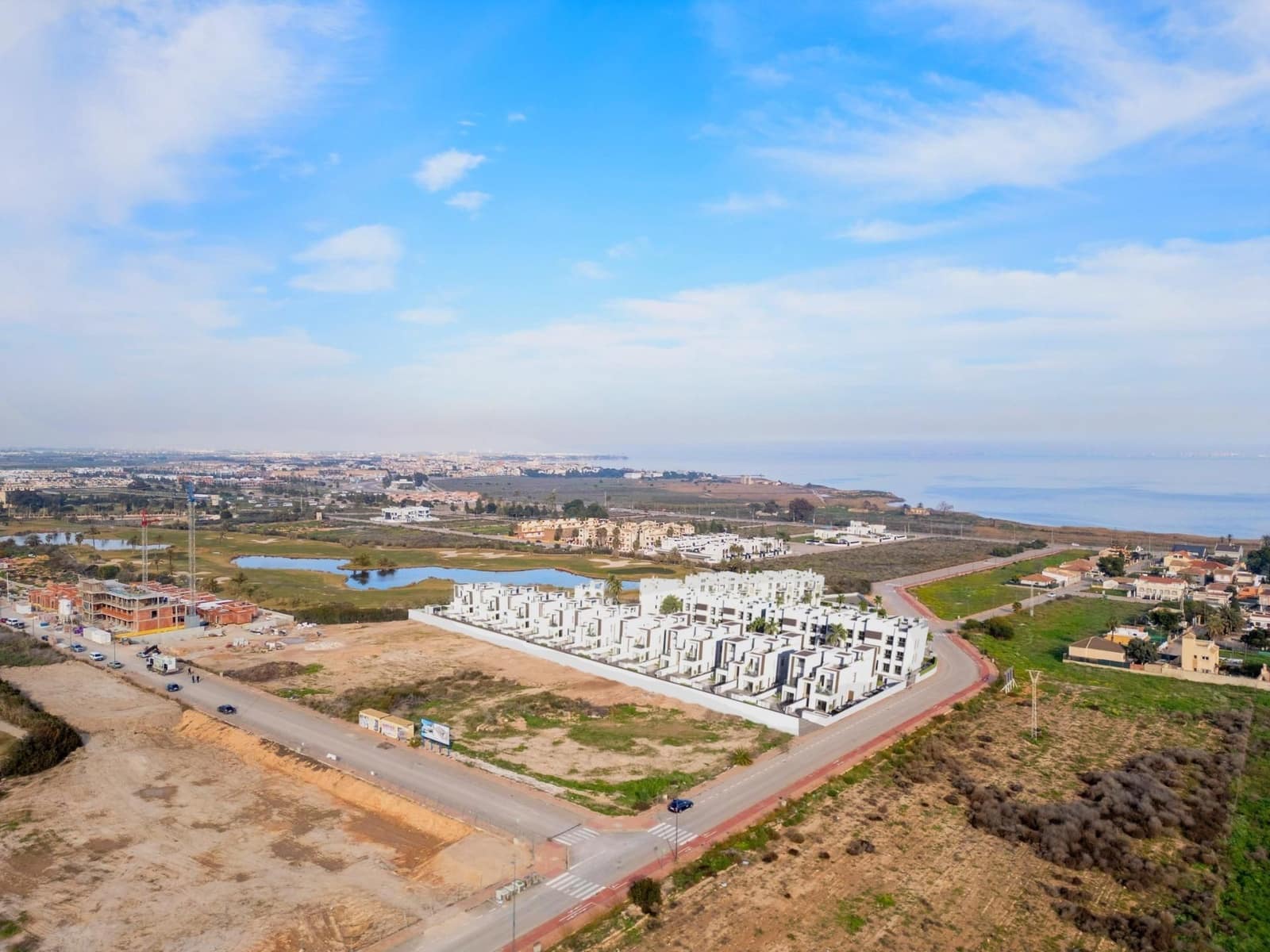 2 slaapkamer Appartement te koop in Los Alcazares met zwembad - € 309.000 (Ref: 9800531)