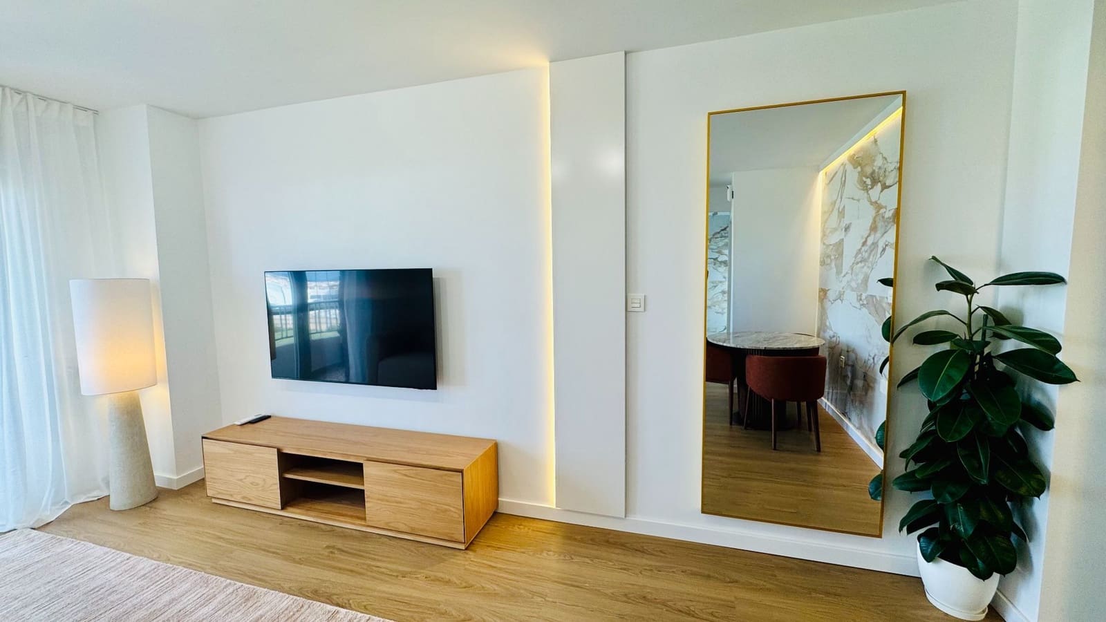 2 bedroom Penthouse for sale in Torrevieja with garage - € 235,000 (Ref: 9828760)