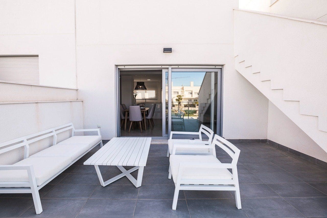 2 soveværelse Bungalow til salg i Orihuela med swimmingpool - € 299.900 (Ref: 9842665)
