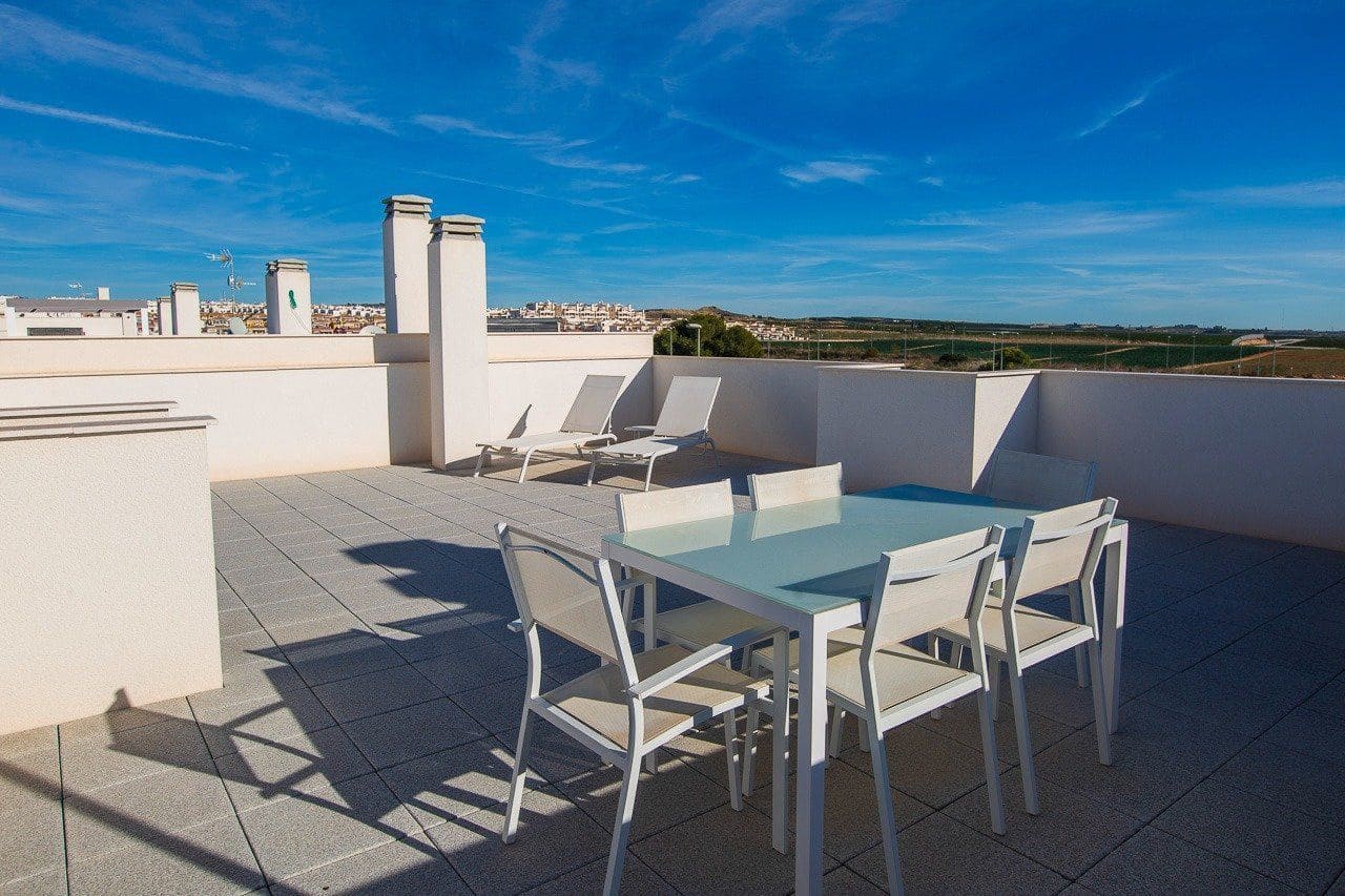 2 soveværelse Bungalow til salg i Orihuela med swimmingpool - € 299.900 (Ref: 9842665)