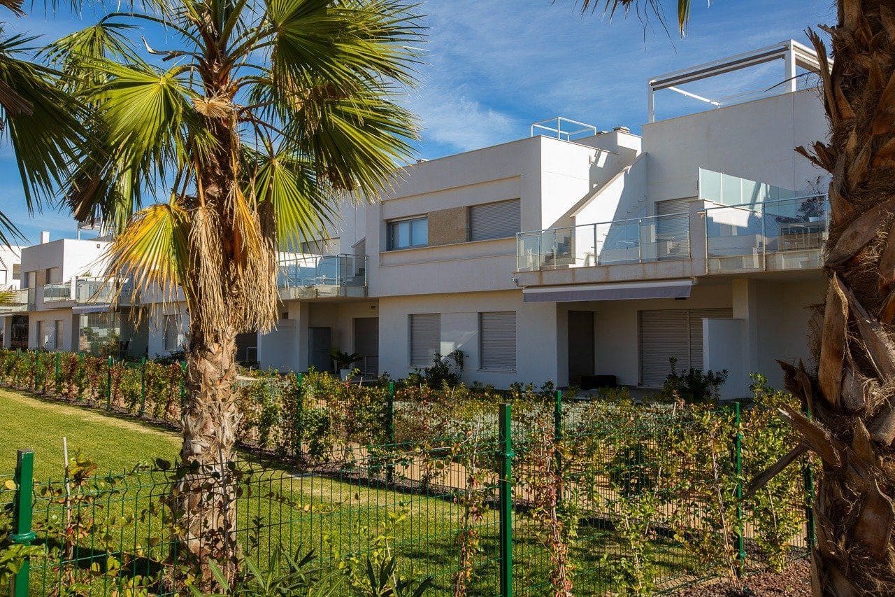 2 soveværelse Bungalow til salg i Orihuela med swimmingpool - € 299.900 (Ref: 9842665)