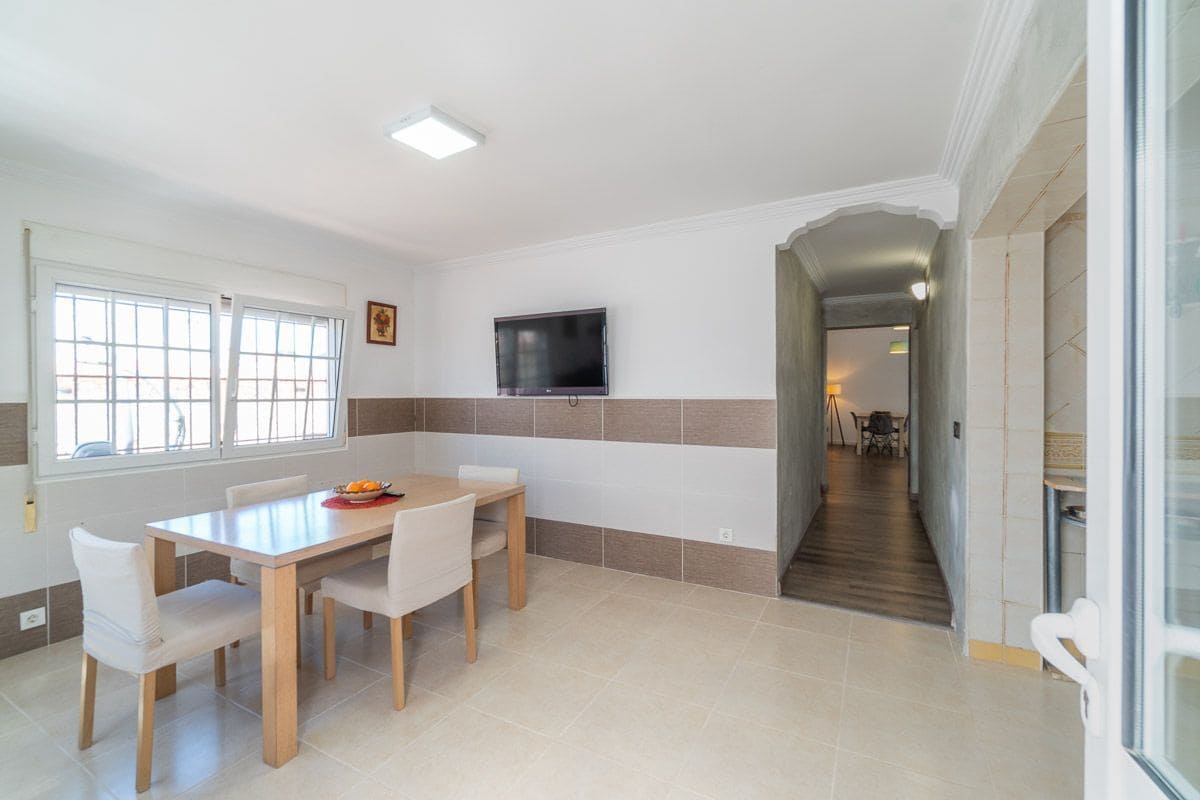 4 bedroom Villa for sale in Torrevieja with pool garage - € 549,000 (Ref: 9851683)