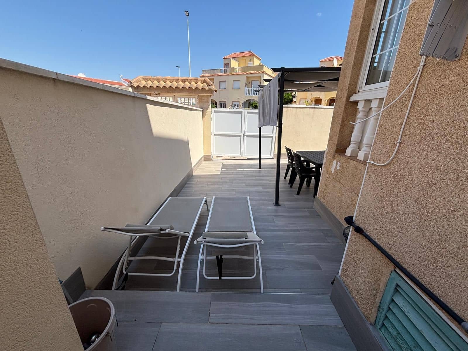 2 soverom Bungalow til salgs i Torrevieja med svømmebasseng garasje - € 169 900 (Ref: 9889910)
