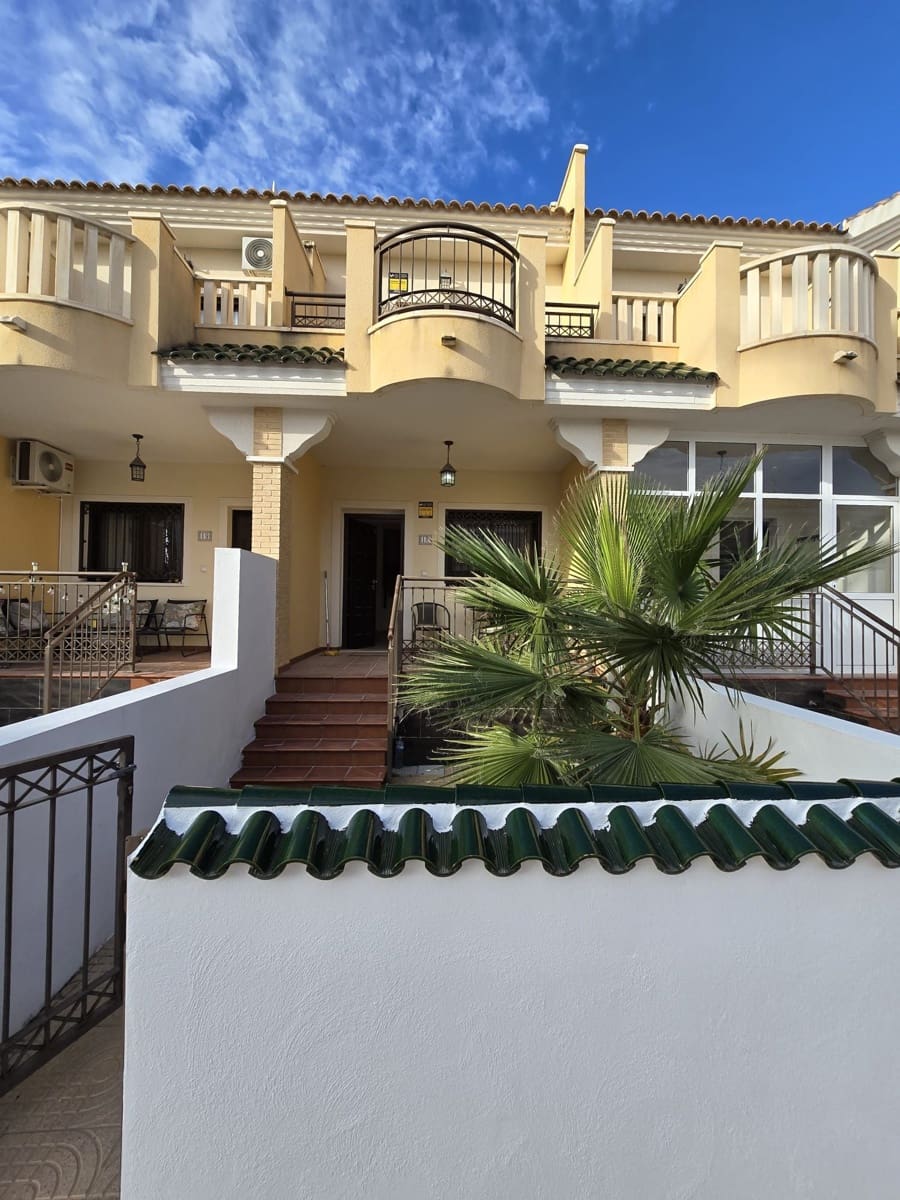 2 soveværelse Semi-Rækkehus til salg i Rojales med swimmingpool garage - € 189.000 (Ref: 9949284)