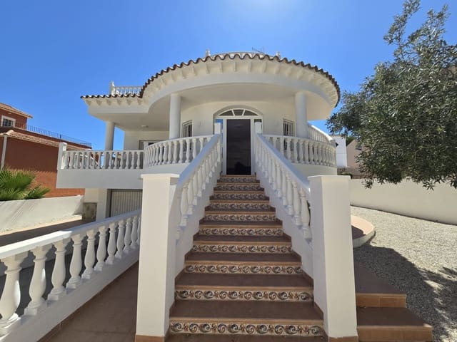 3 sovrum Villa till salu i Jacarilla med pool garage - 480 000 € (Ref: 9962217)