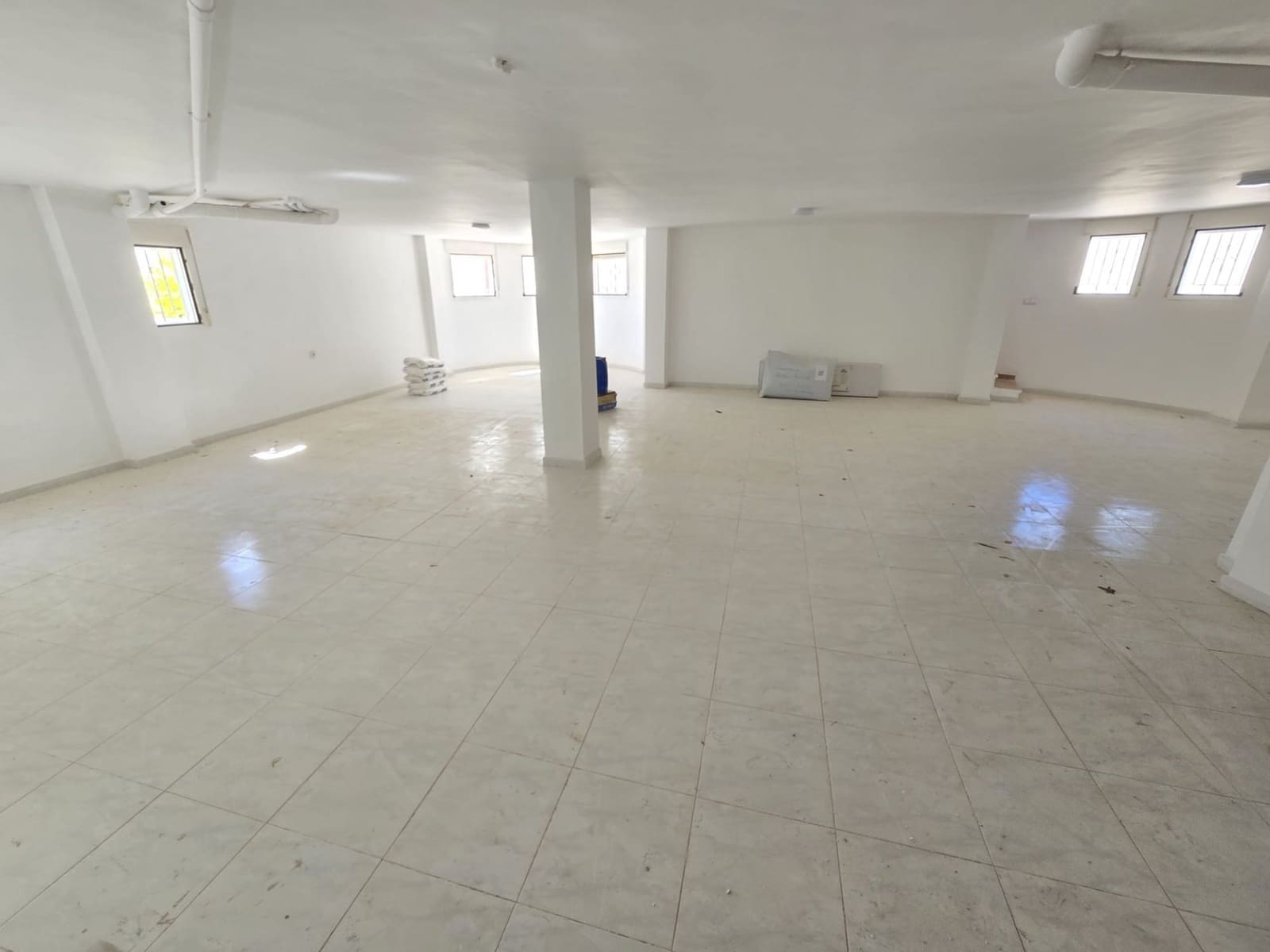 3 bedroom Villa for sale in Jacarilla with pool garage - € 480,000 (Ref: 9962217)