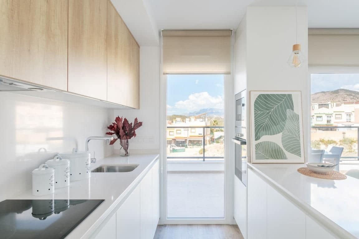 4 bedroom Villa for sale in Finestrat with pool - € 555,000 (Ref: 9984436)