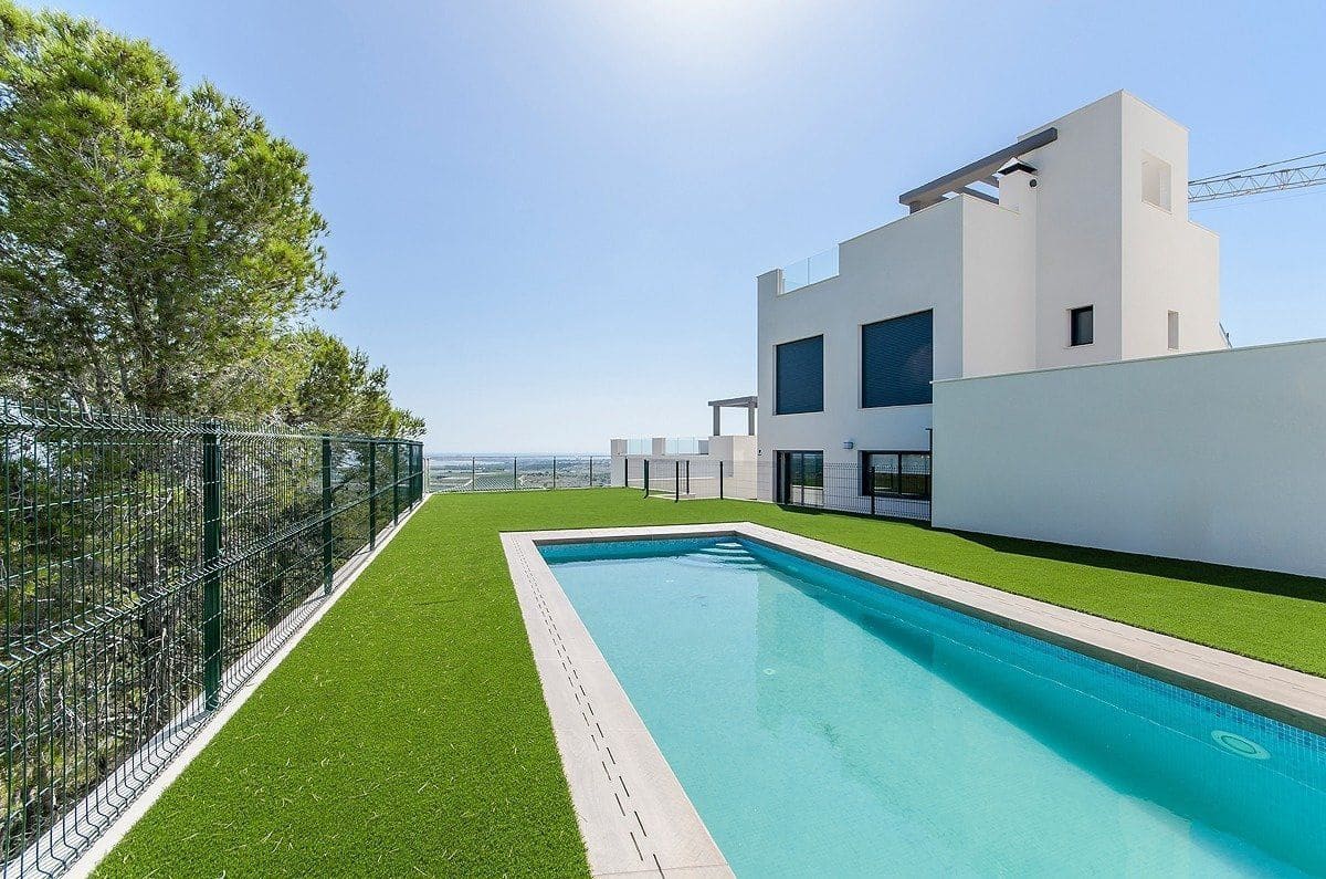 2 soverom Bungalow til salgs i San Miguel de Salinas med svømmebasseng - € 339 000 (Ref: 9984440)