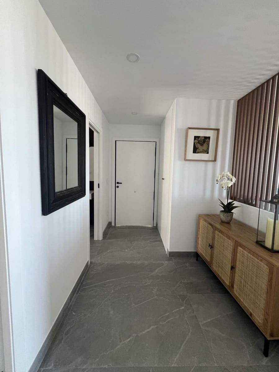 3 soveværelse Villa til salg i Polop med swimmingpool - € 547.690 (Ref: 9984447)