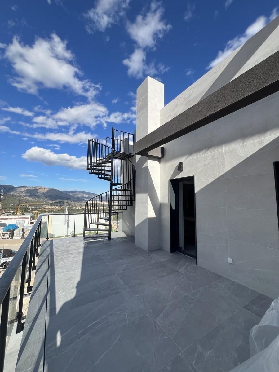 3 soveværelse Villa til salg i Polop med swimmingpool - € 547.690 (Ref: 9984447)