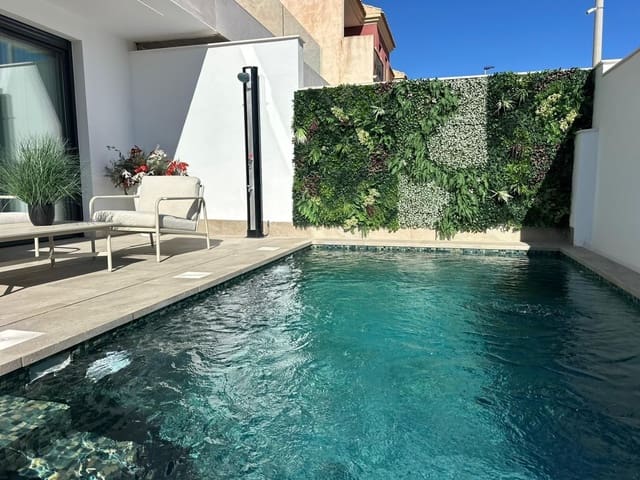 3 soveværelse Villa til salg i San Pedro del Pinatar med swimmingpool - € 489.000 (Ref: 9984454)